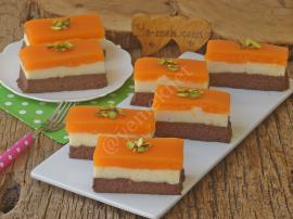 Üç Renkli İrmik Tatlısı