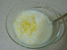 Üç Renkli İrmik Tatlısı