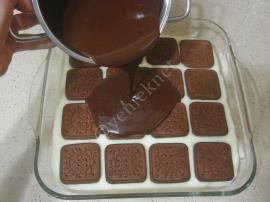 Çikolatalı Muhallebili Pasta