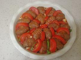 Fırında Köfteli Patlıcan Yemeği