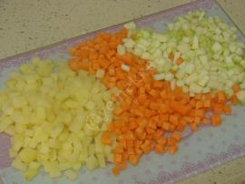 Sebzeli Yoğurt Çorbası