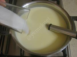 Yalancı Tavuk Göğsü Tatlısı