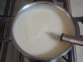 Yalancı Tavuk Göğsü Tatlısı