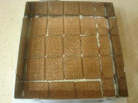 Bisküvili Yalancı Tavuk Göğsü Tatlısı