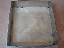 Bisküvili Yalancı Tavuk Göğsü Tatlısı