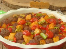 Fırında Köfteli Patates Yemeği