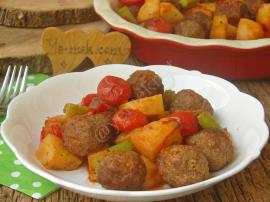 Fırında Köfteli Patates Yemeği