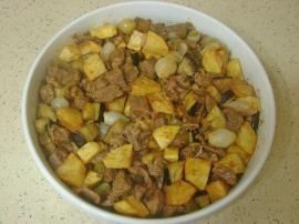 Fırında Kaşarlı Et Sote