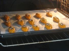 Peynirli Salçalı Poğaça