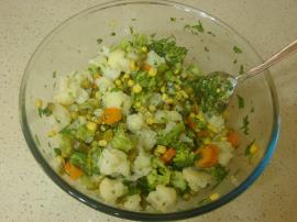 Brokolili Karnabahar Salatası