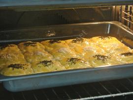 Mayasız Tepsi Poğaçası