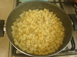 Yoğurtlu Makarna Salatası