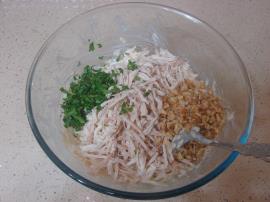 Tavuklu Kereviz Salatası