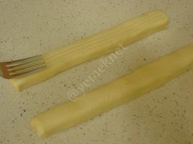 Ağızda Dağılan Un Kurabiyesi