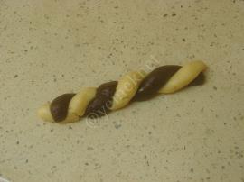 İki Renkli Burgu Kurabiye