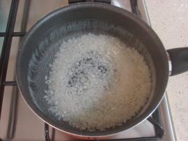 Yumurtasız Yoğurt Çorbası