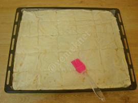 Hazır Yufkadan Kıymalı Börek