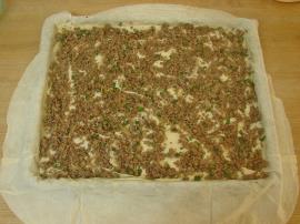 Hazır Yufkadan Kıymalı Börek