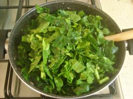 Beşamel Soslu Ispanaklı Kıymalı Börek