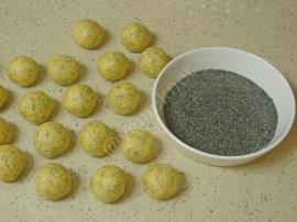 Haşhaşlı Hira Tatlısı