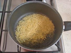 Tel Şehriyeli Yoğurt Çorbası