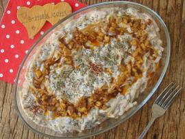 Yoğurtlu Mercimekli Erişte Salatası