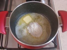 Şehriyeli Domates Çorbası