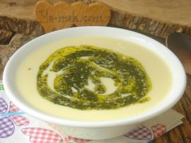 Arpa Şehriyeli Yoğurt Çorbası