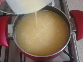 Arpa Şehriyeli Yoğurt Çorbası