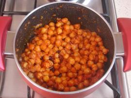 Yoğurtlu Nohut Salatası