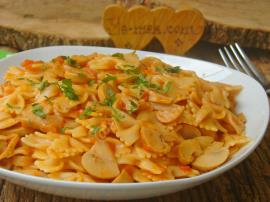 Domatesli Mantarlı Makarna