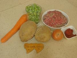 Kıymalı Patatesli Bezelye Yemeği