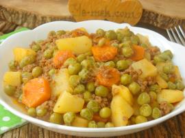 Kıymalı Patatesli Bezelye Yemeği