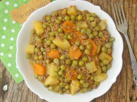 Kıymalı Patatesli Bezelye Yemeği