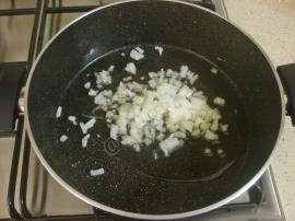 Kıymalı Patatesli Bezelye Yemeği