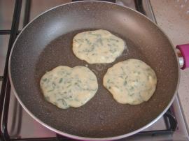 Peynirli Maydanozlu Kaşık Dökmesi