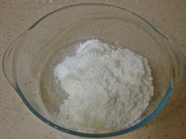 Üç Malzemeli Mayasız Pişi