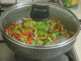 Sebzeli Tavuklu Makarna