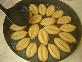 Karnıyarık Tatlısı