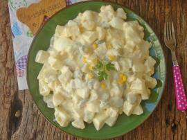 Yoğurtlu Yumurtalı Patates Salatası