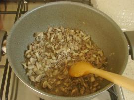 Kıymalı Mantar Çorbası