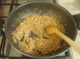 Tavuklu Arpa Şehriye Pilavı