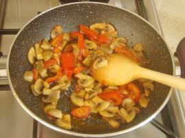 Mantarlı Kaşarlı Omlet