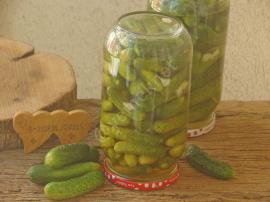 Sıcak Suyla Kornişon Turşusu