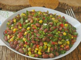 Özellikle Salataya Çok Yakışıyor  : Kırmızı Fasulye Salatası