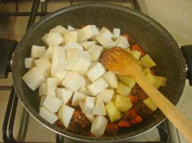 Kıymalı Kereviz Yemeği