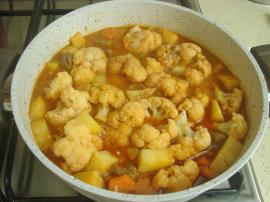 Etli Karnabahar Yemeği