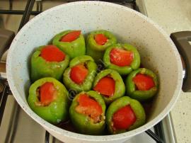 Buzluktan Çıkan Dolmalık Biber İle Biber Dolması