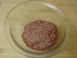 Güveçte Soslu Köfte