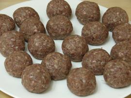 Güveçte Soslu Köfte